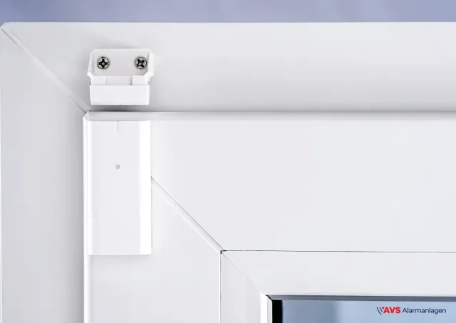 avs-alarmsysteme-au-enhaut-berwachung-magnet-und-ffnungskontakte-f-r-fenster-und image 1
